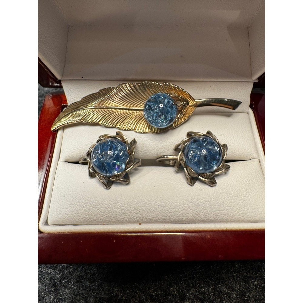 Vintage Silver Tone Leaf Brooch and Blue Crackle Glass Clip On Earrings‎